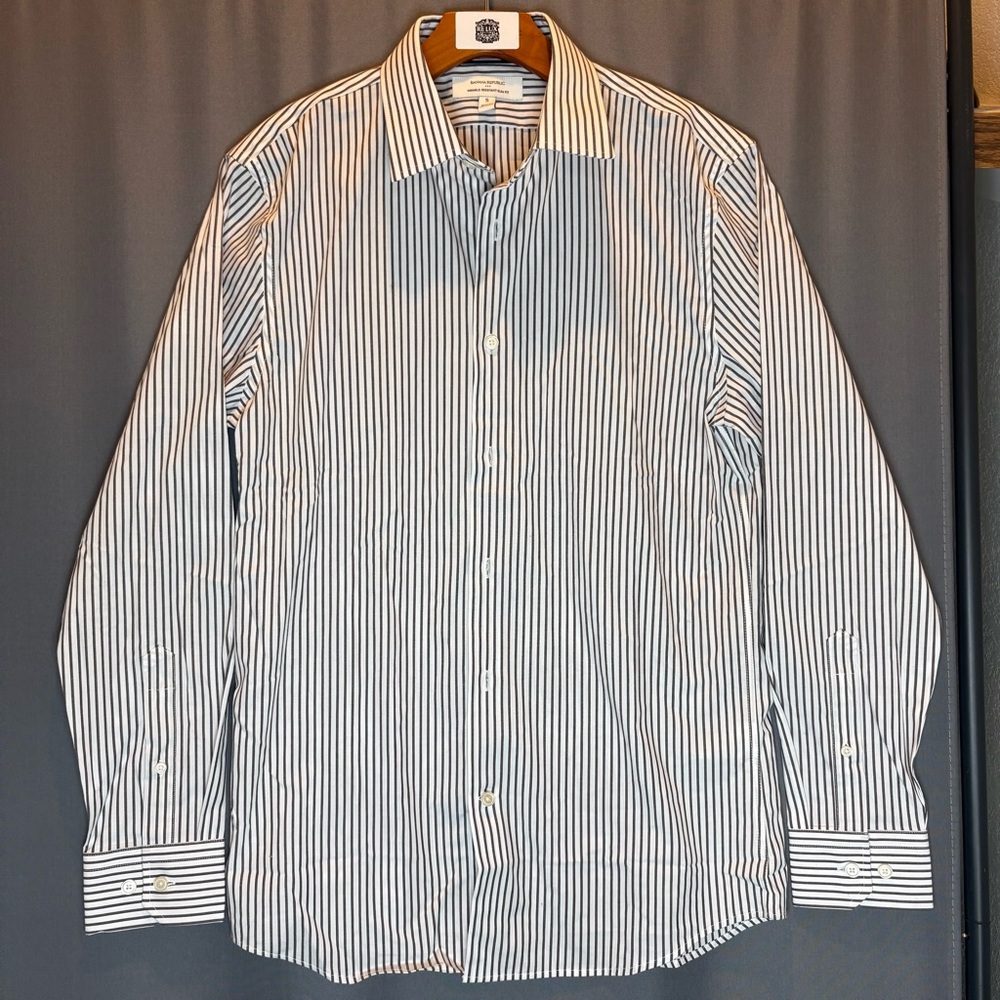 Banana Republic Blue and White Vertical Stripe Button-Down Shirt